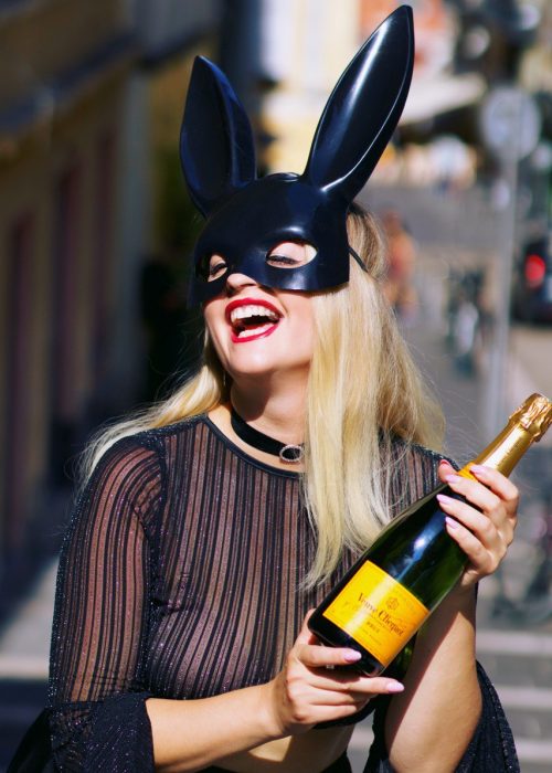 Аренда платьев | ENJOY DRESSES - Универсальные размеры и богатый выбор аксессуаров